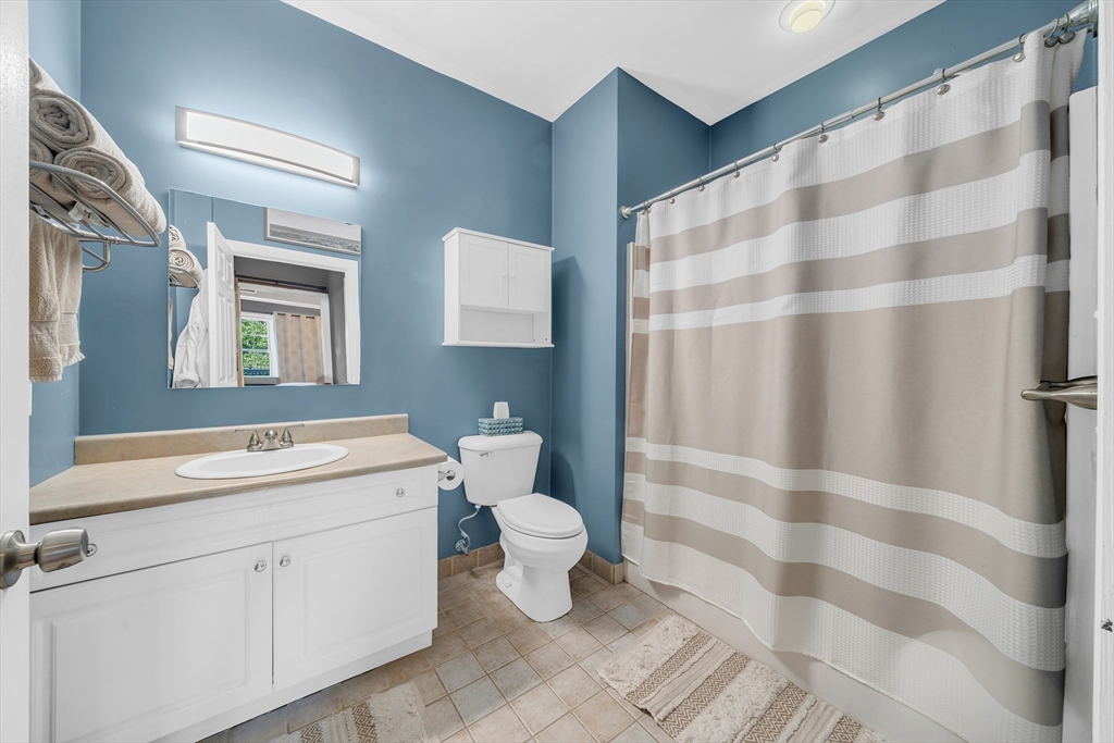 8 Walnut St # 109