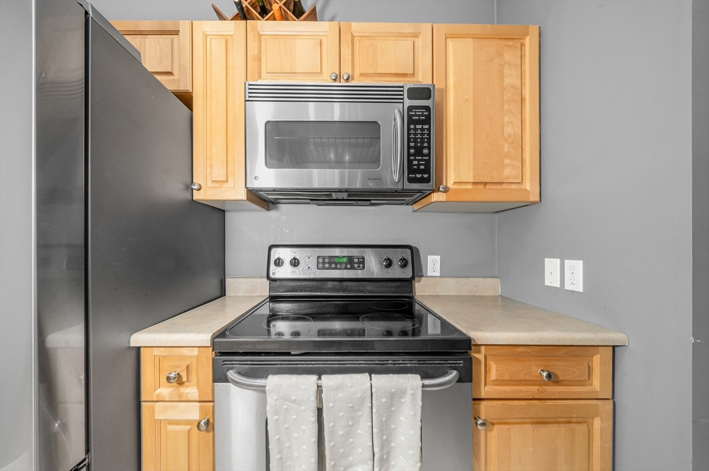 8 Walnut St # 109