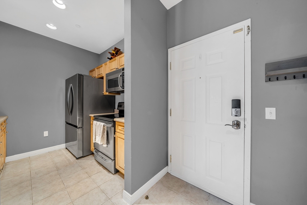 8 Walnut St # 109