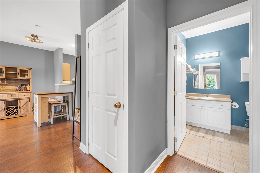 8 Walnut St # 109