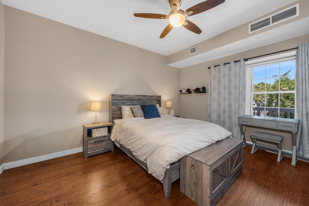 8 Walnut St # 109