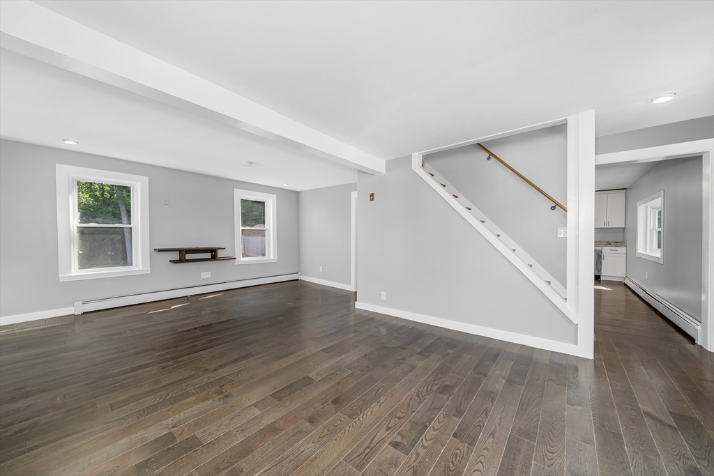 2 California Ln