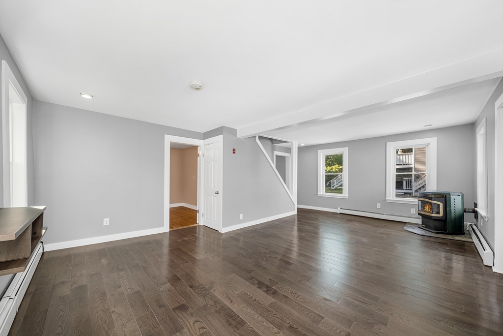 2 California Ln