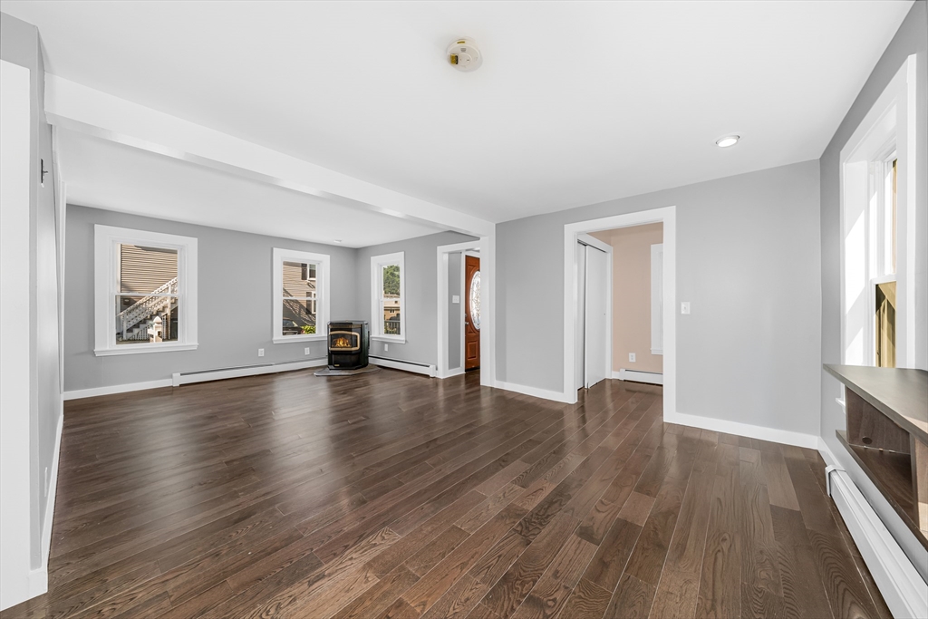 2 California Ln