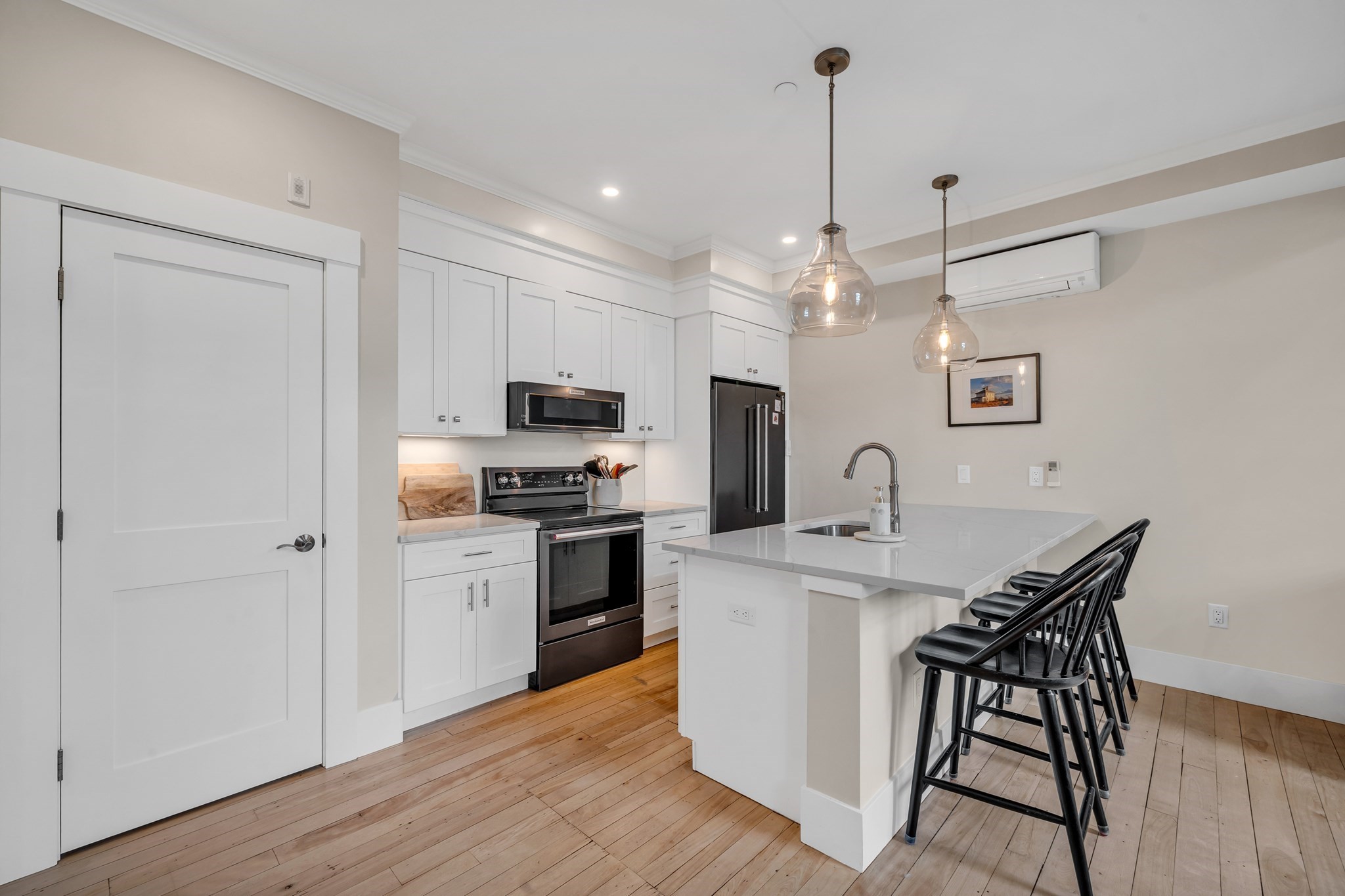 142 Main St # 4