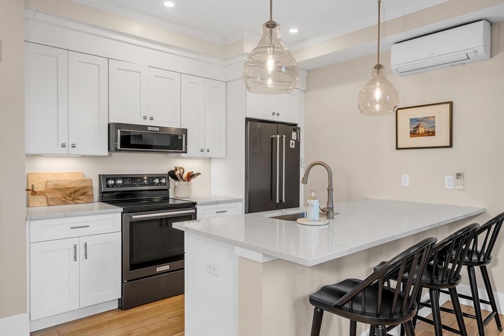 142 Main St # 4