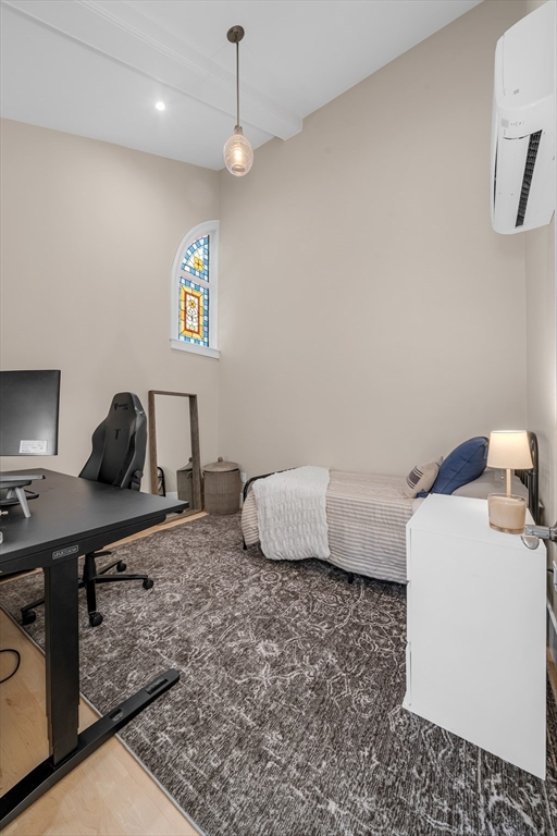 142 Main St # 4