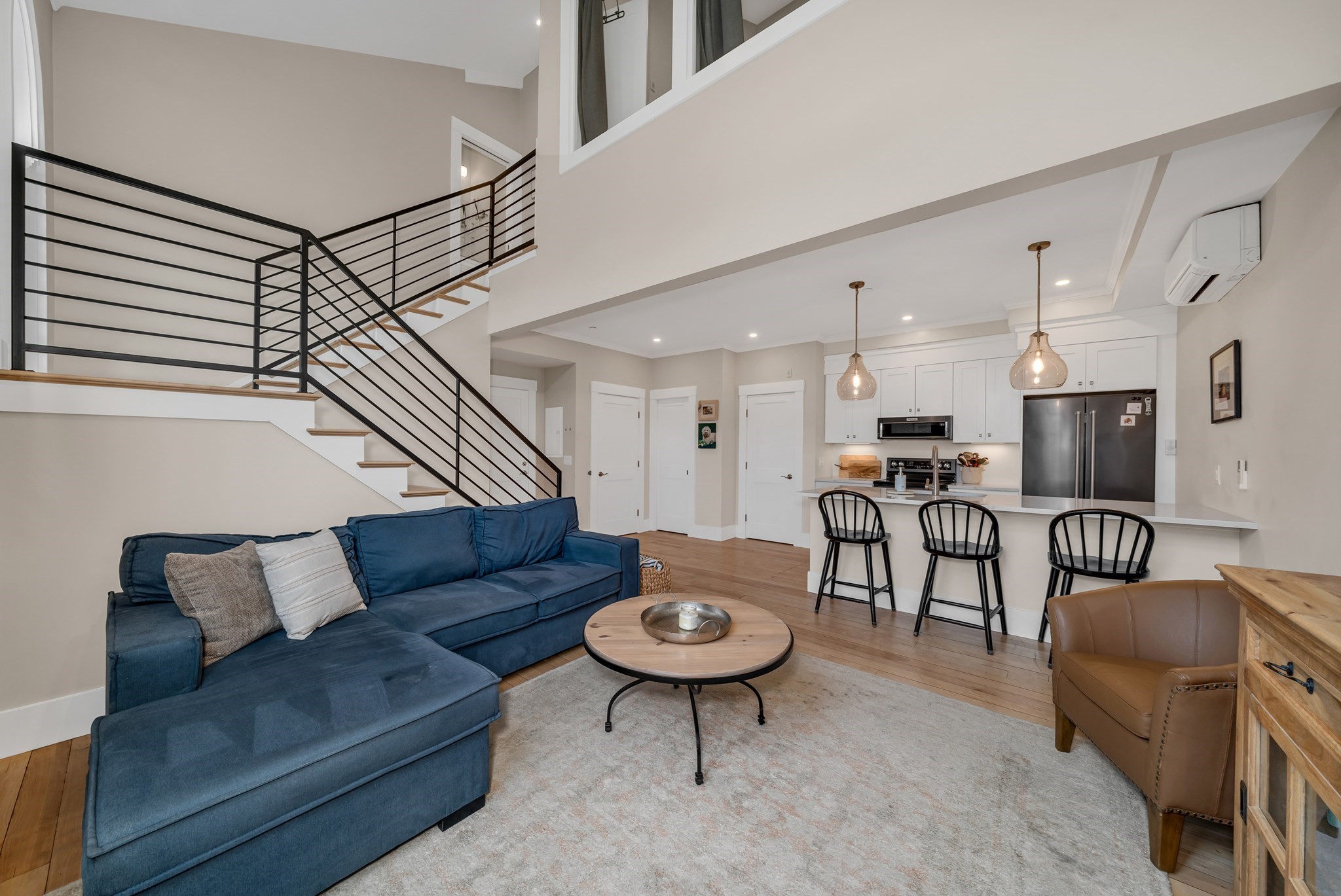 142 Main St # 4