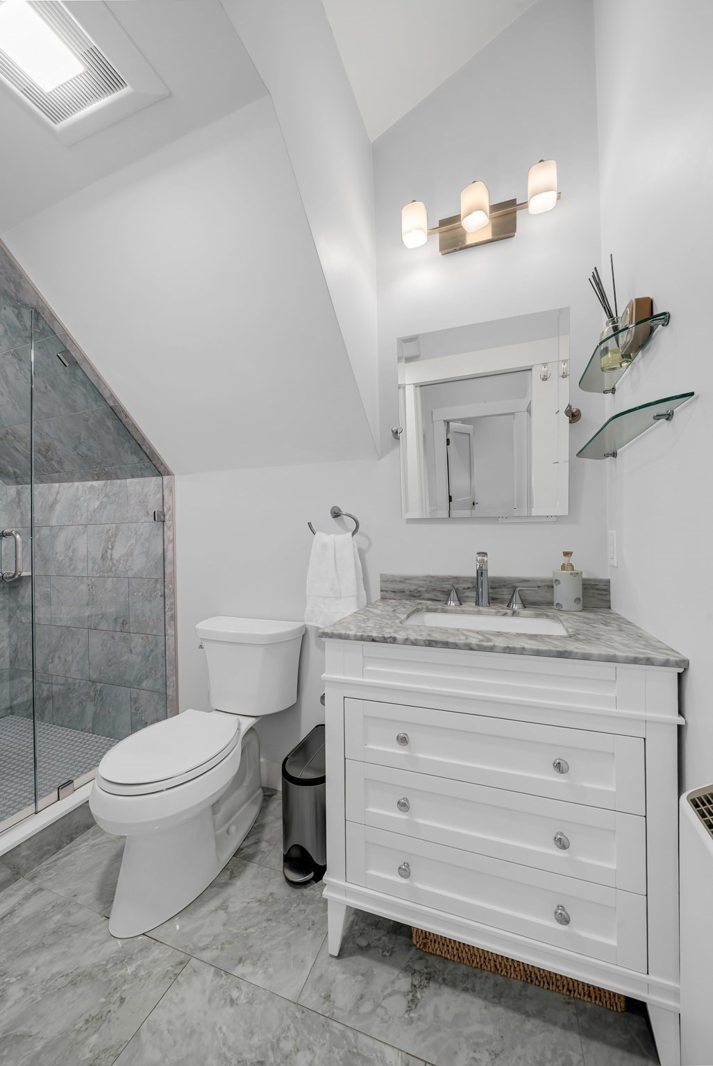 142 Main St # 4