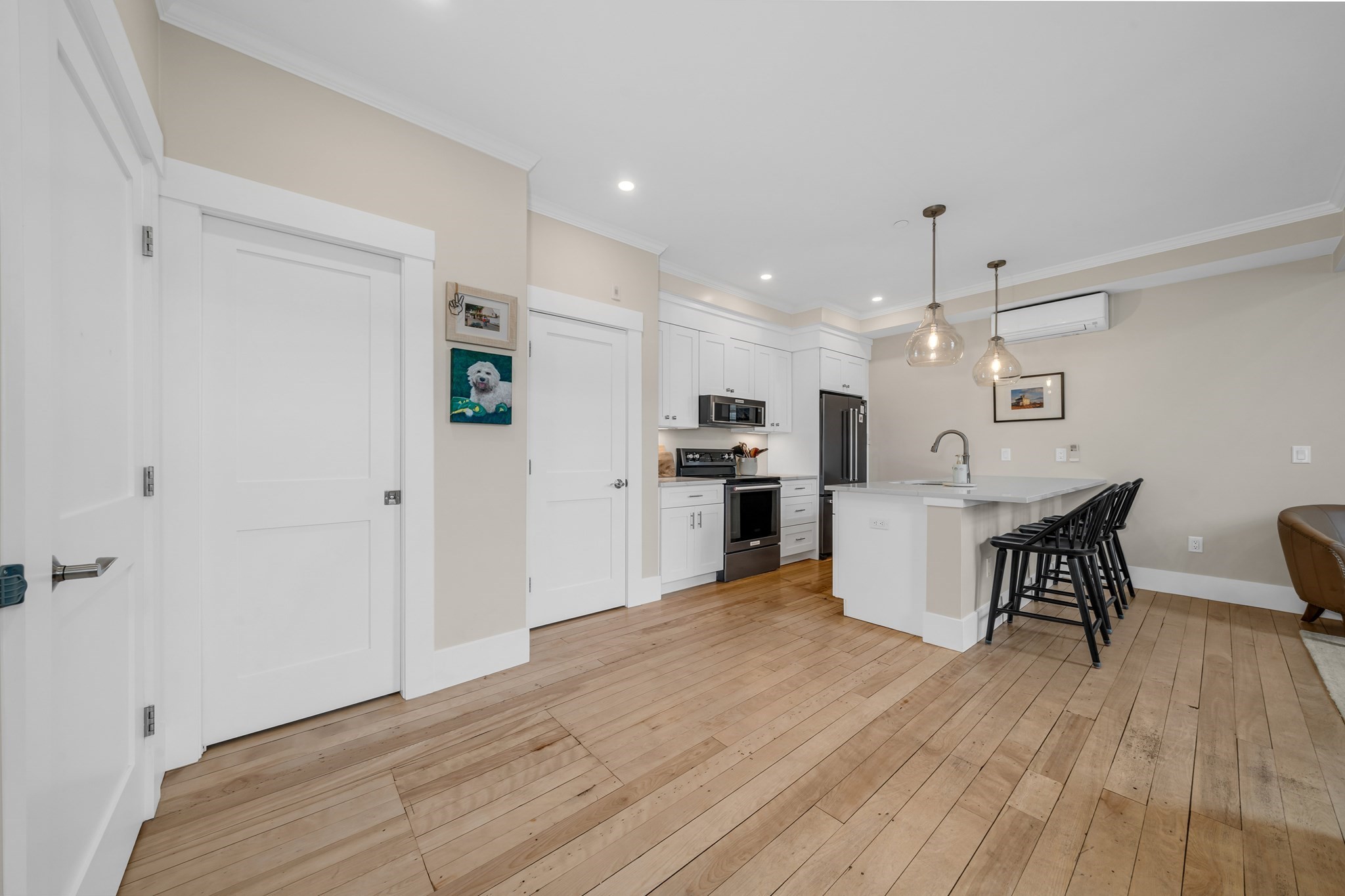 142 Main St # 4