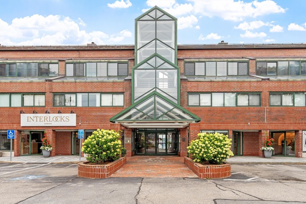 58 Merrimac Street # 4 Unit: 3-4