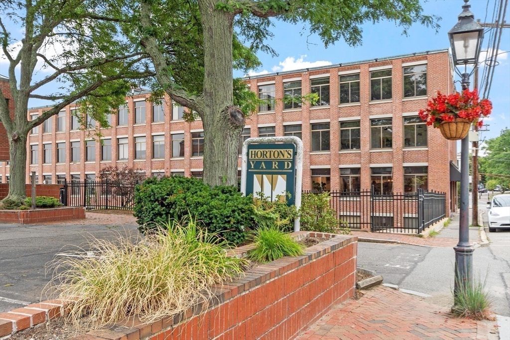 58 Merrimac Street # 4 Unit: 3-4