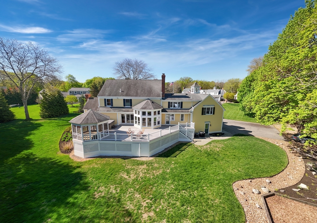 18 Ocean Ave