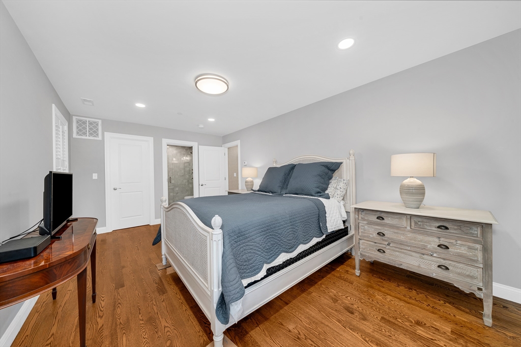 4 Roselett Way # 4