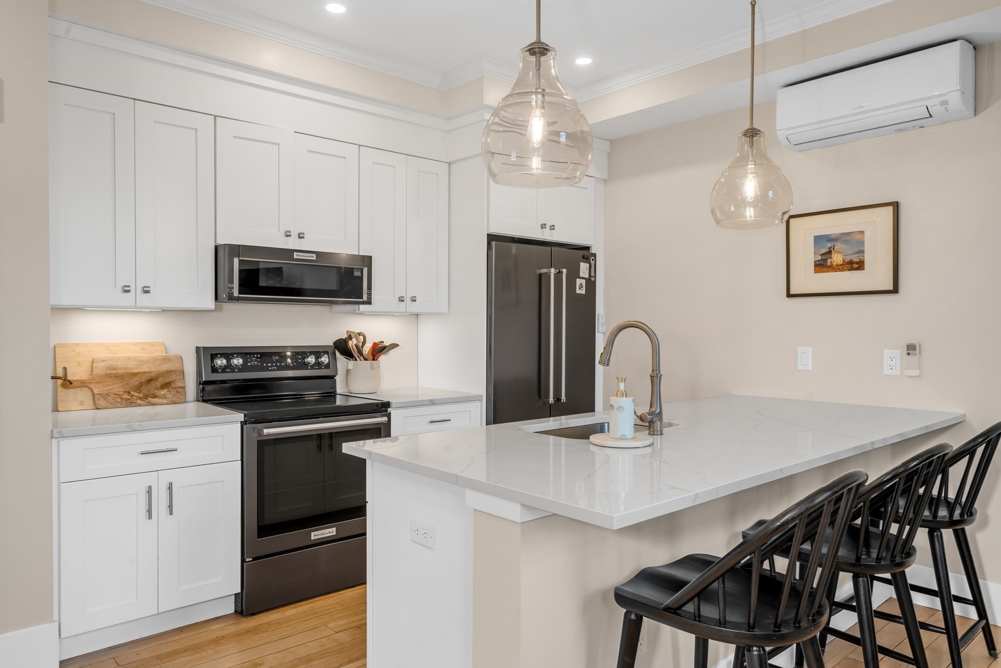 142 Main St # 4