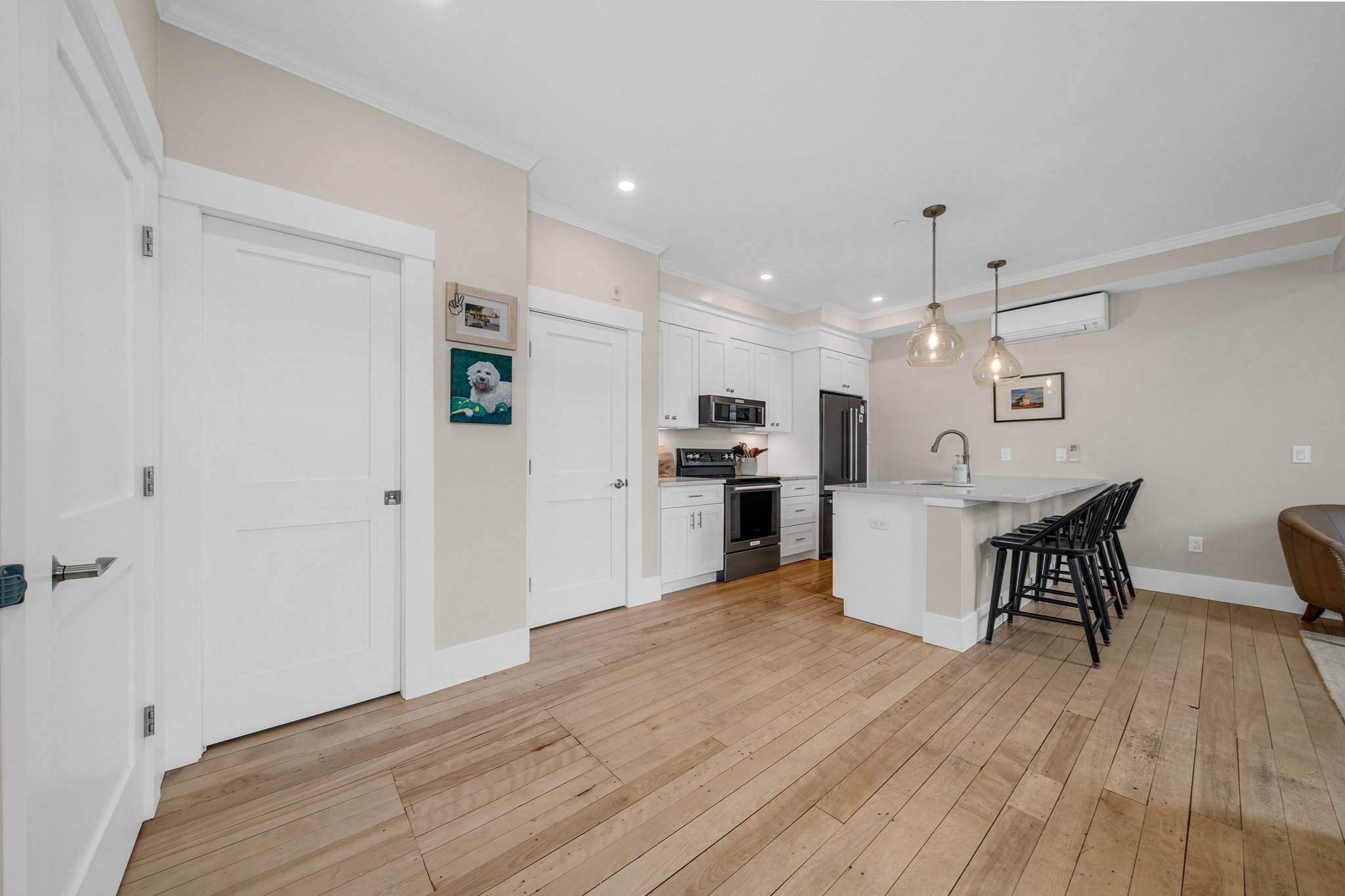 142 Main St # 4