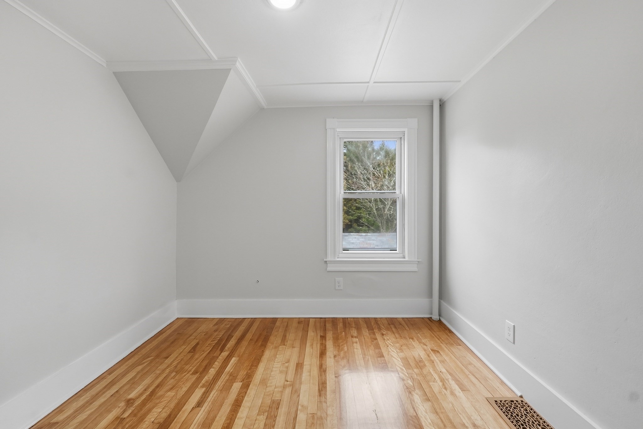 13-15 Maple St