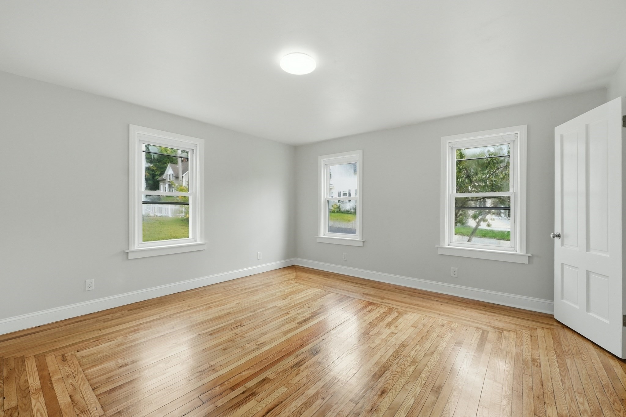 13-15 Maple St