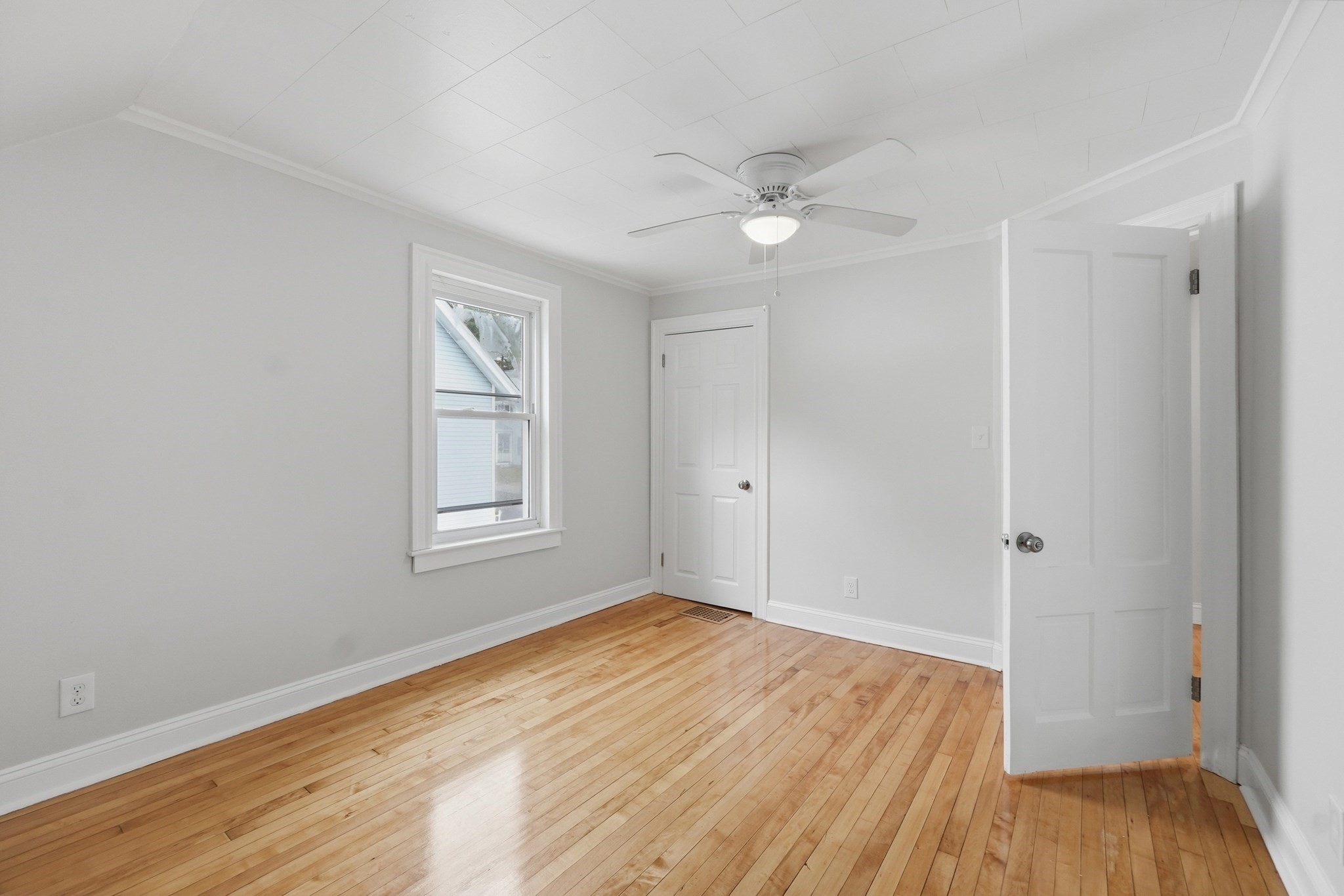 13-15 Maple St