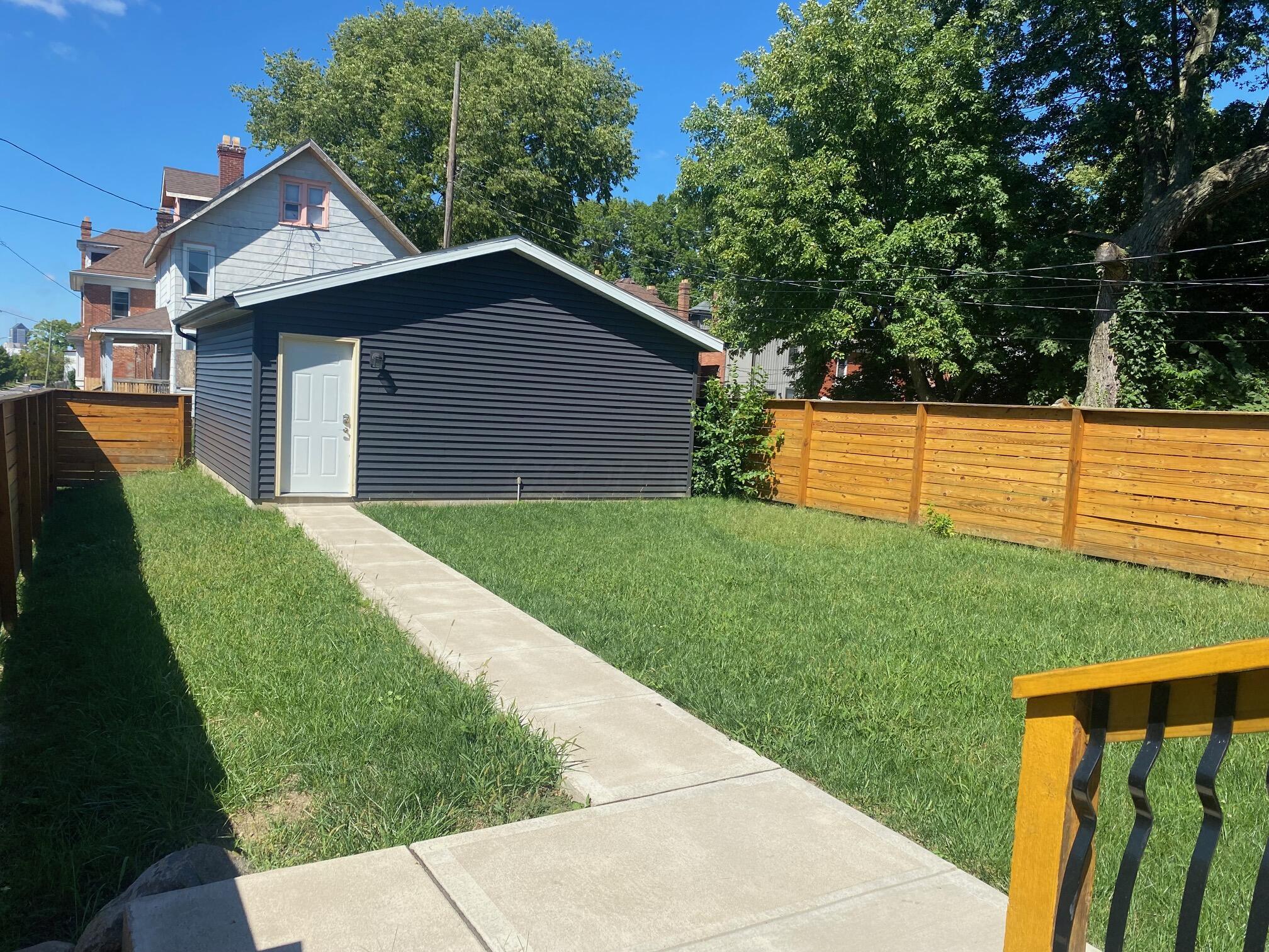 571 Linwood Avenue
