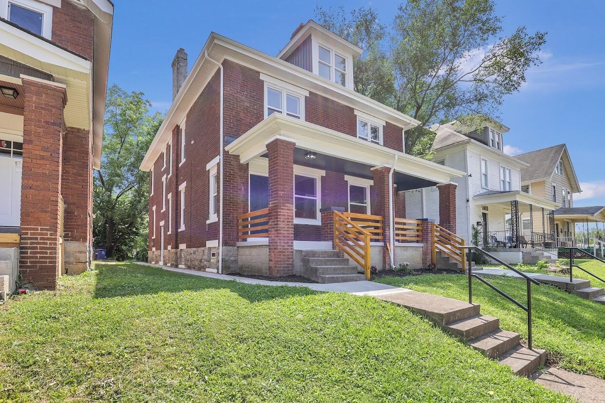 568-570 Kimball Place