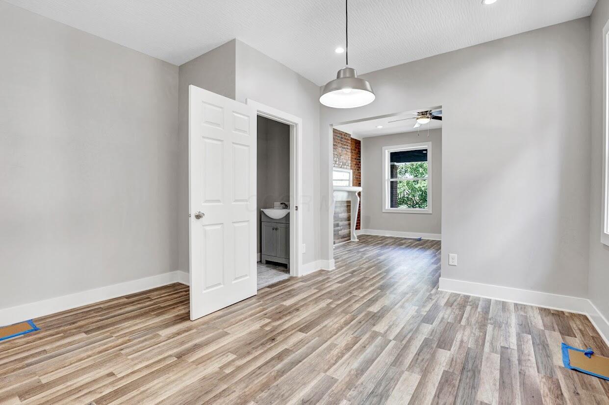 568-570 Kimball Place