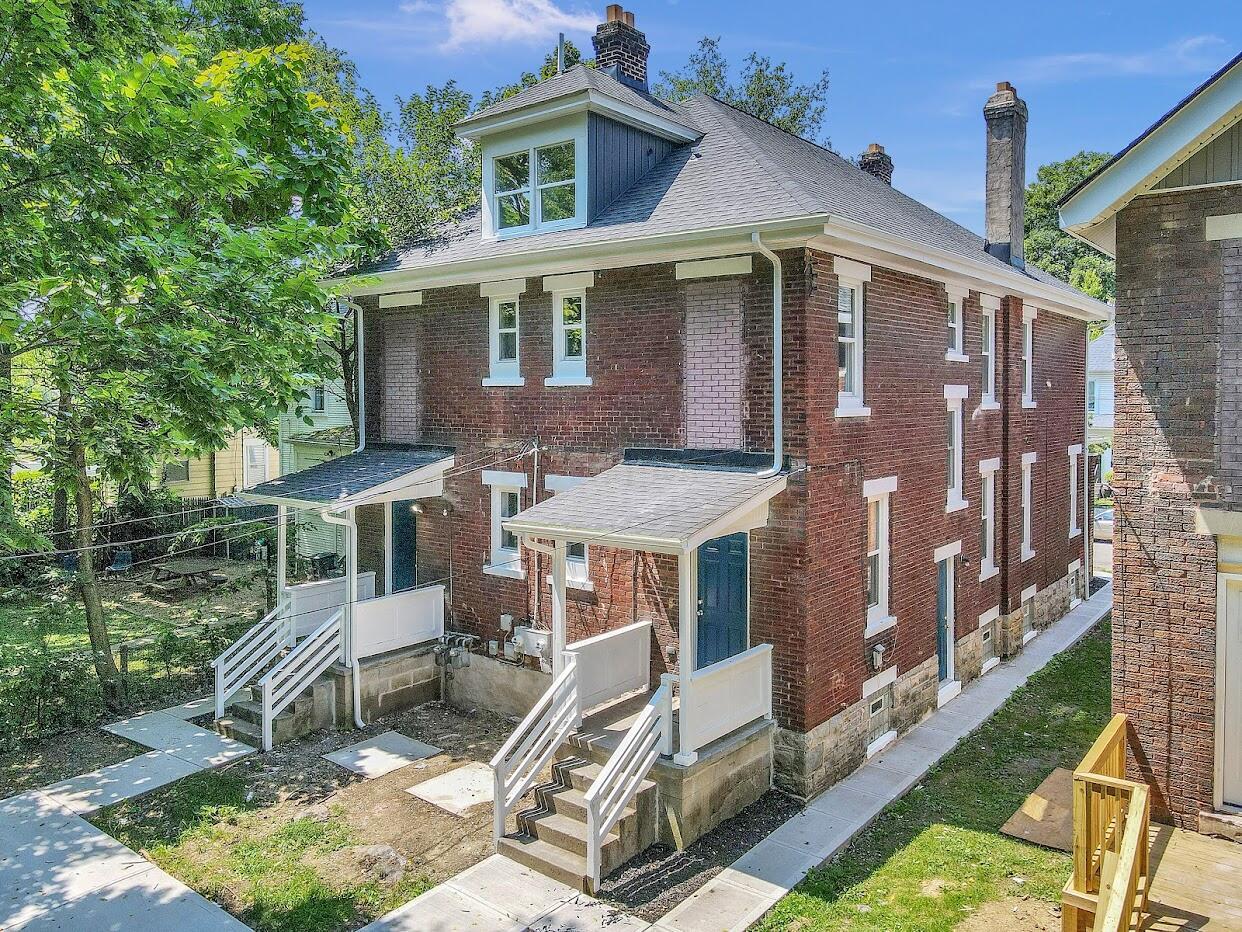 568-570 Kimball Place