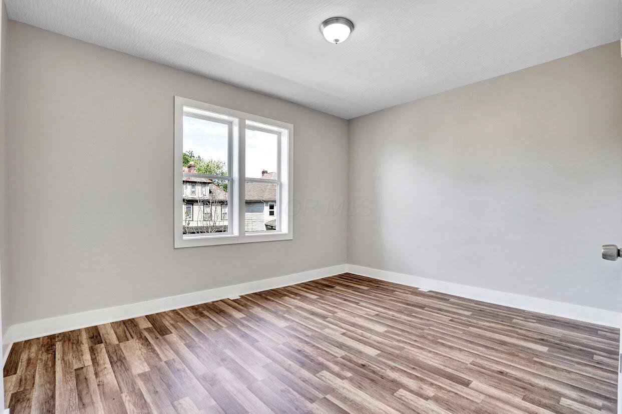 568-570 Kimball Place