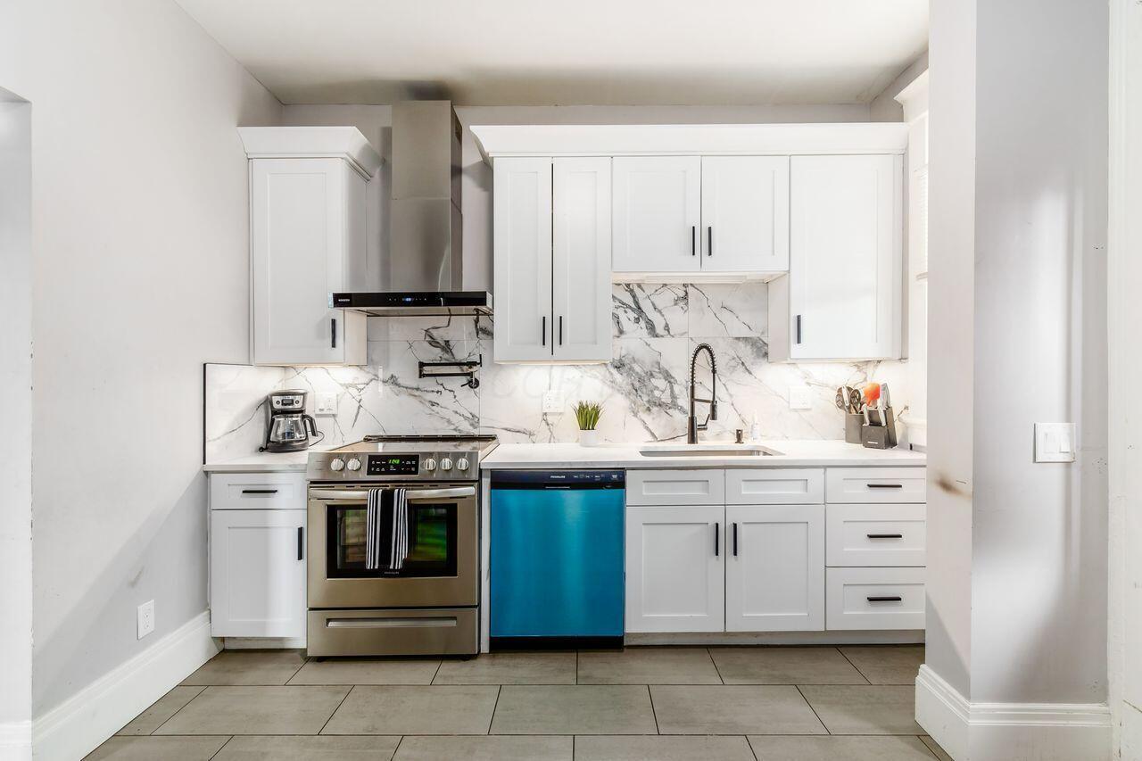 797 N Nelson Road, Columbus