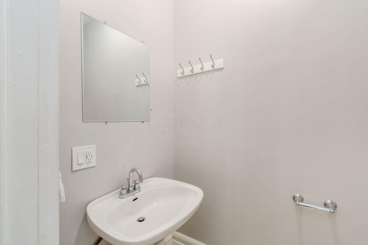 797 N Nelson Road, Columbus