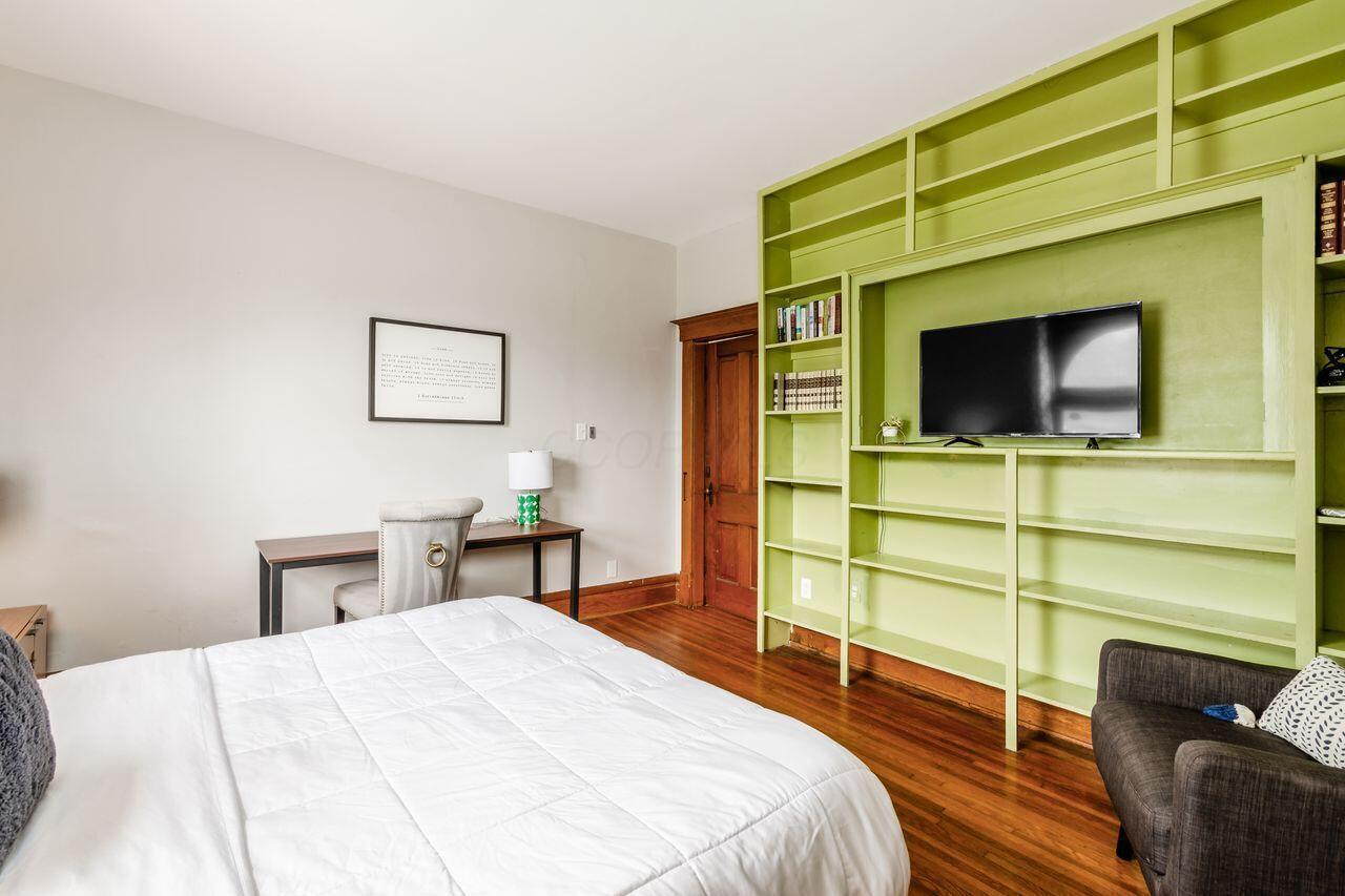 797 N Nelson Road, Columbus