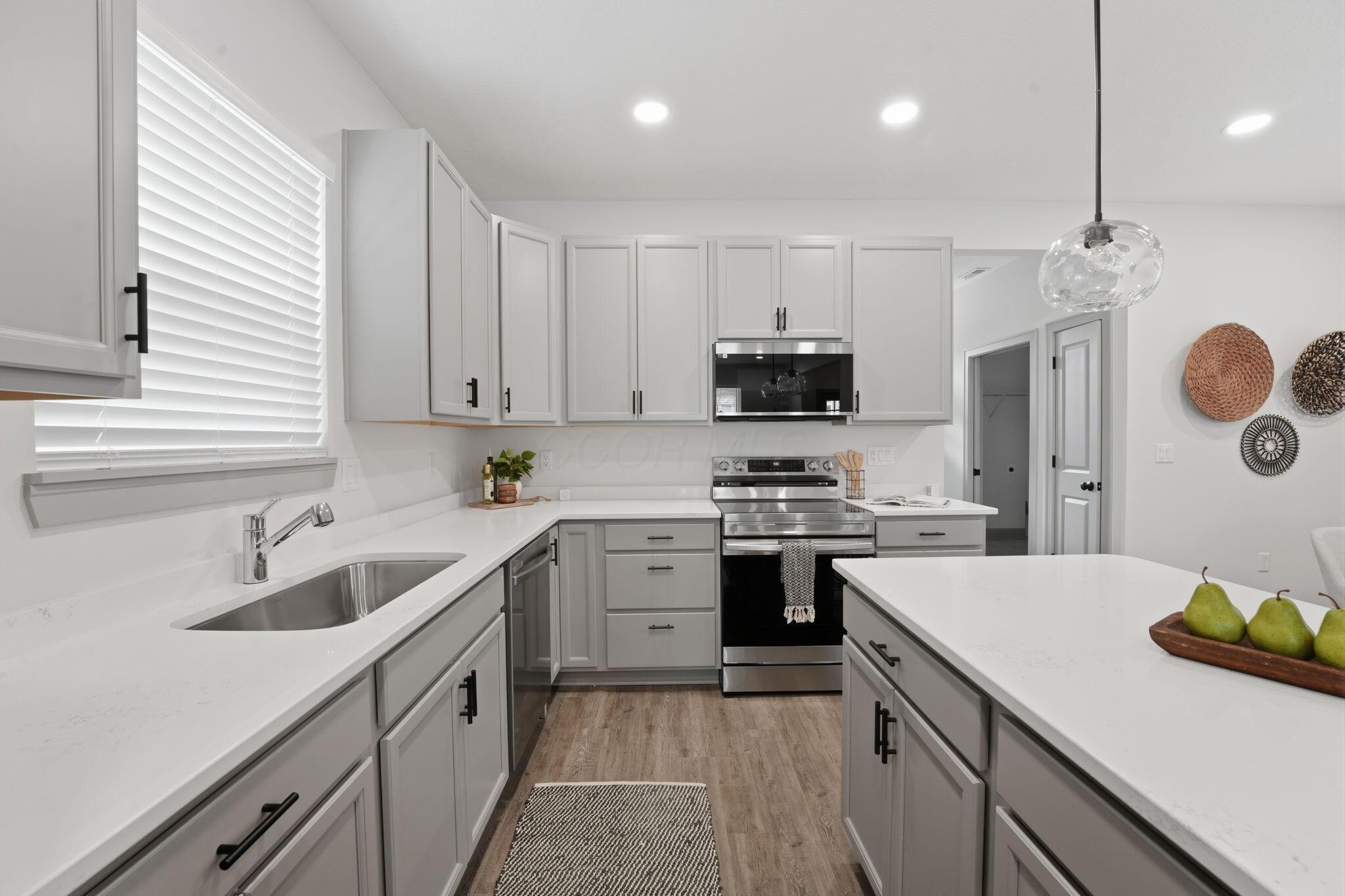 93 N Princeton Avenue