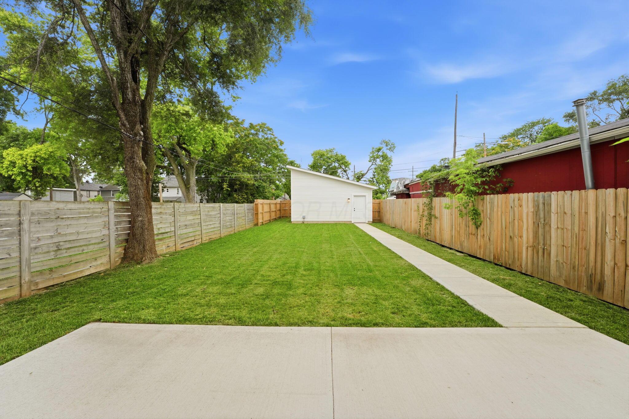 93 N Princeton Avenue