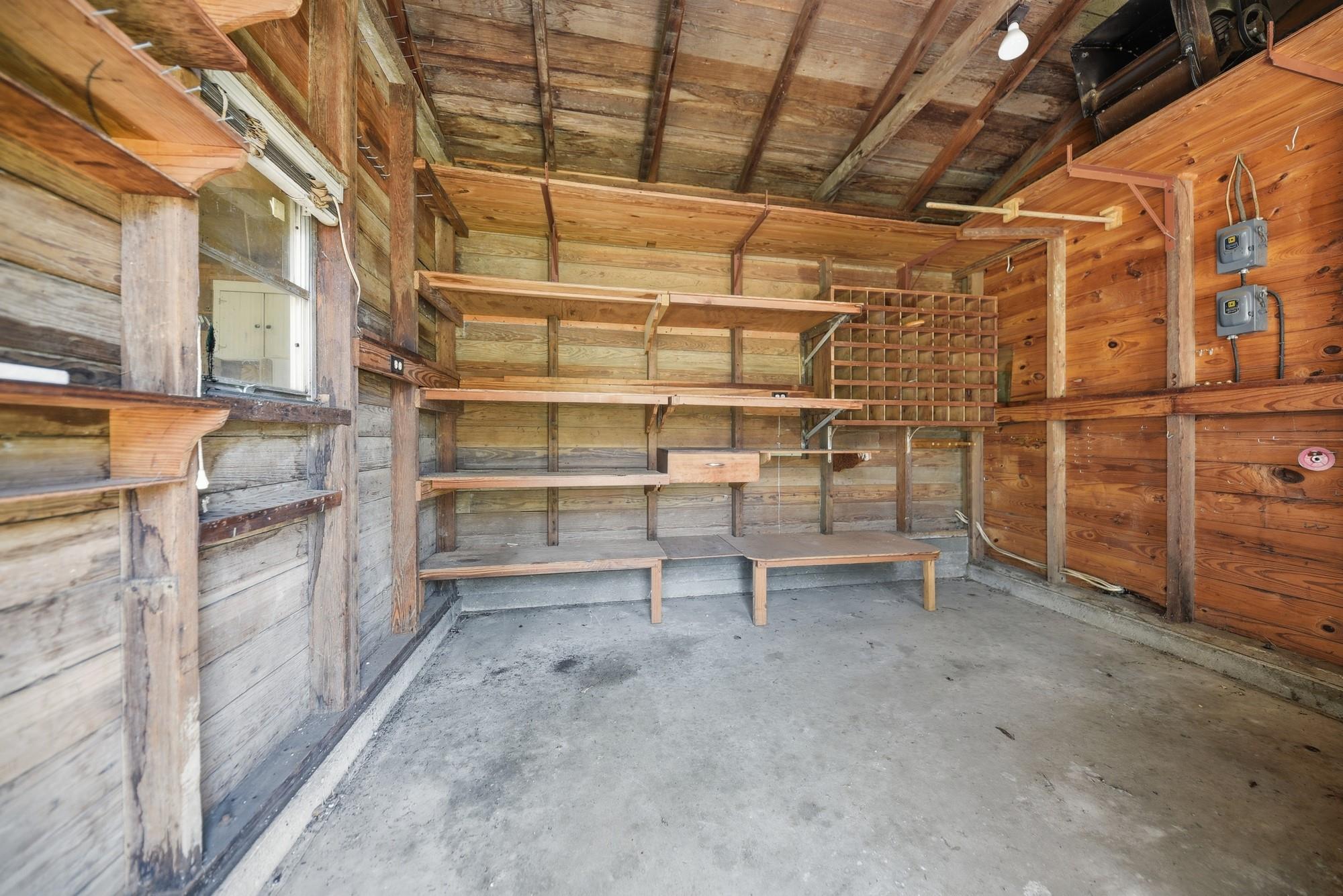 104 E Nichols Street