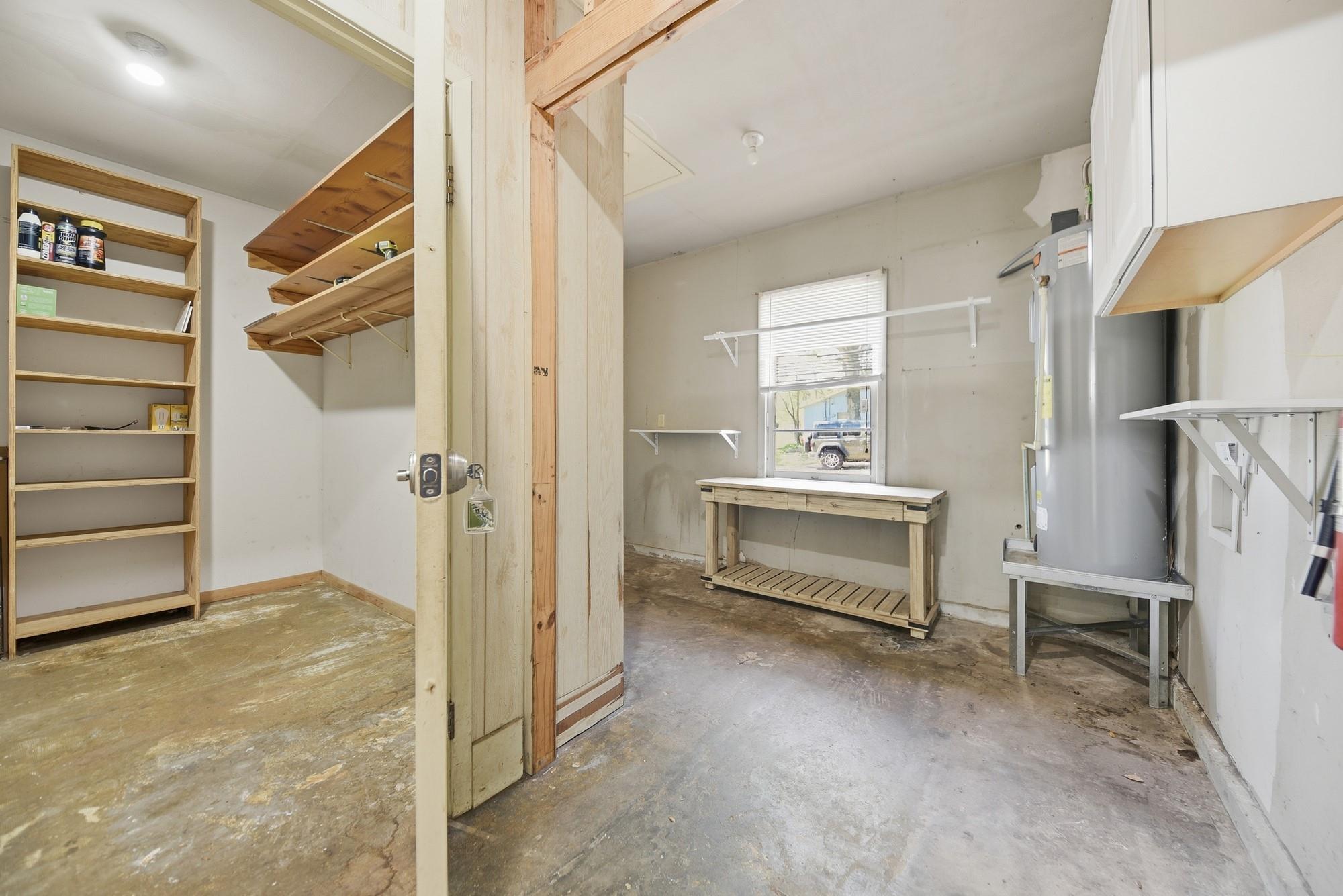 104 E Nichols Street