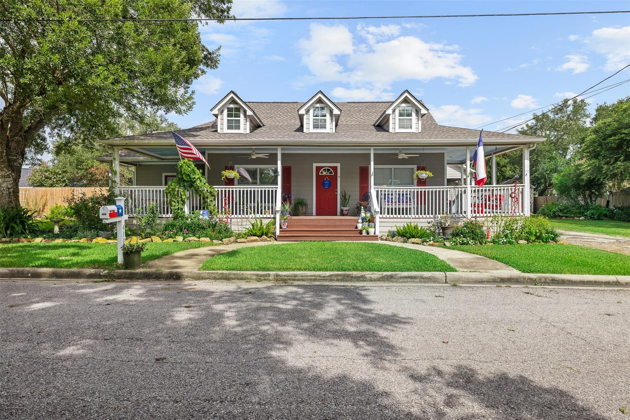 410 N N Cochran Street