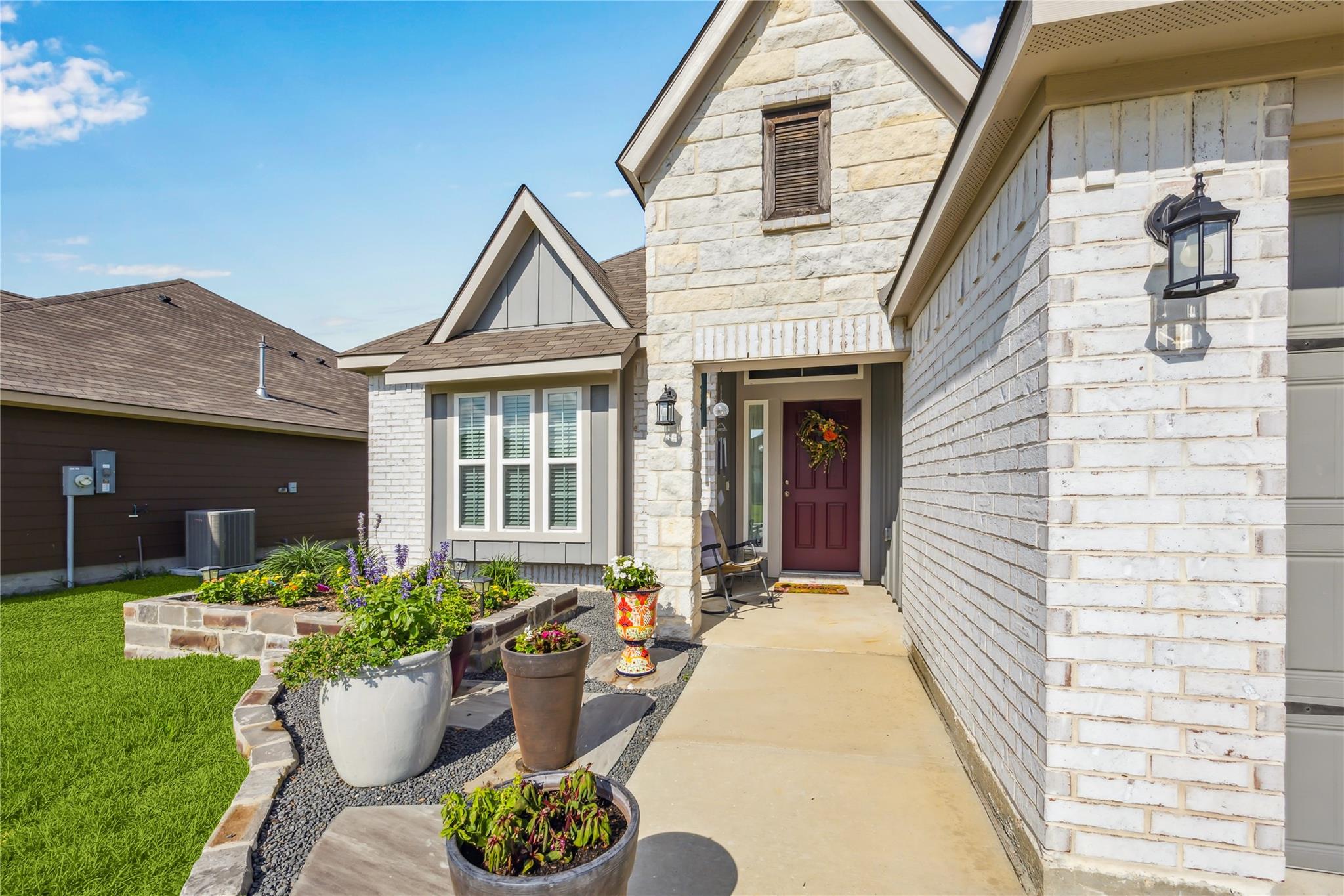 1010 Old Vine Road