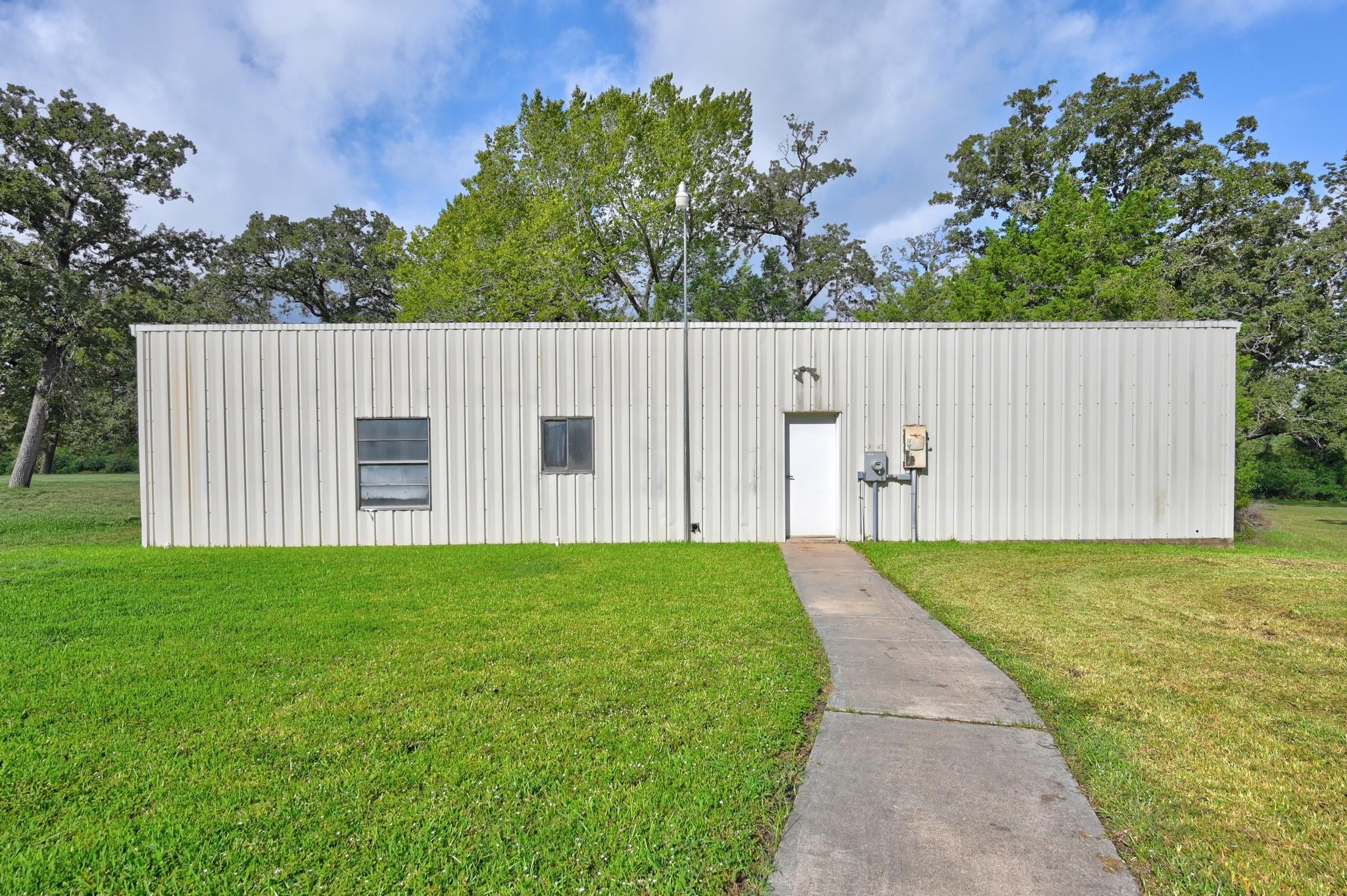 1689 Fm 1456 Road