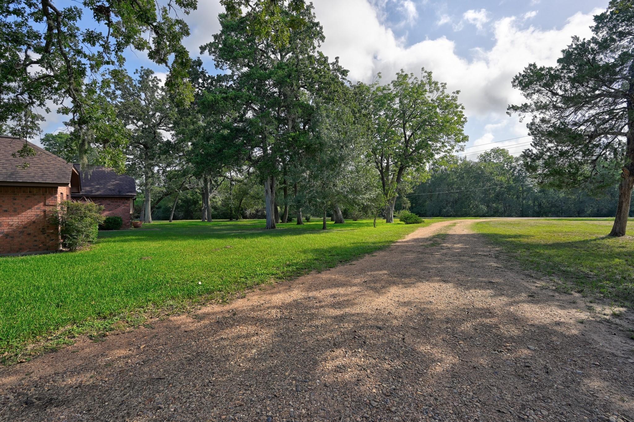 1689 Fm 1456 Road