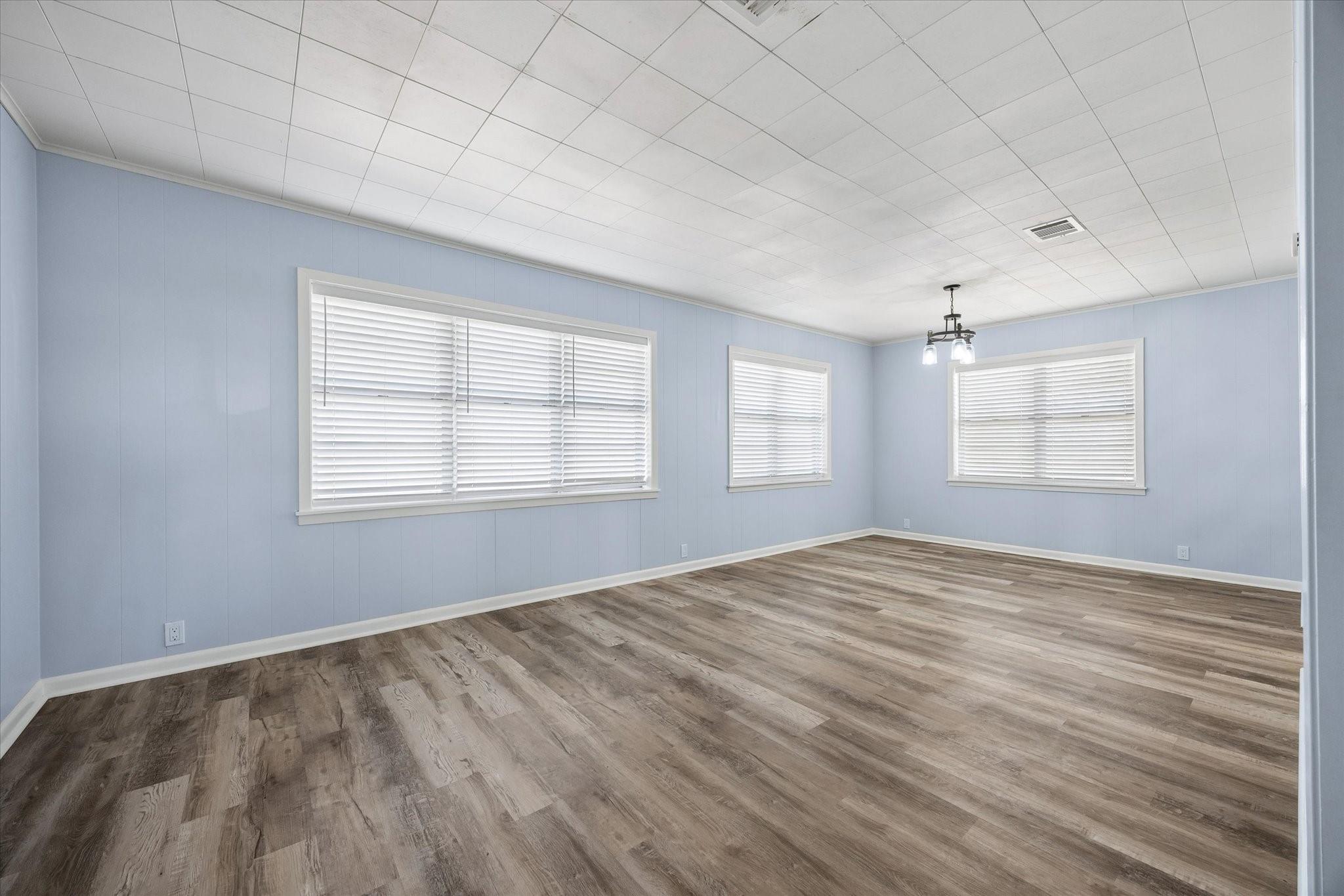 4107 Highway 159 E
