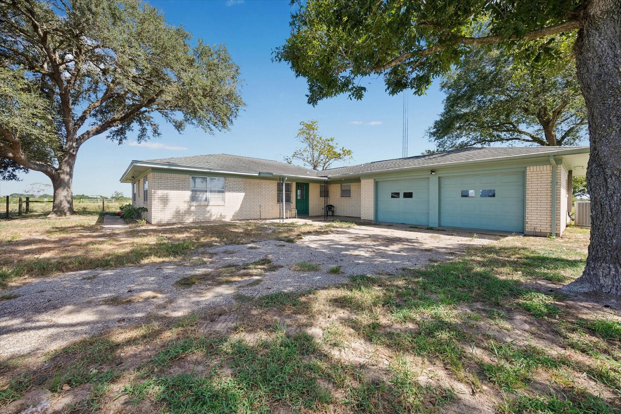 4107 Highway 159 E