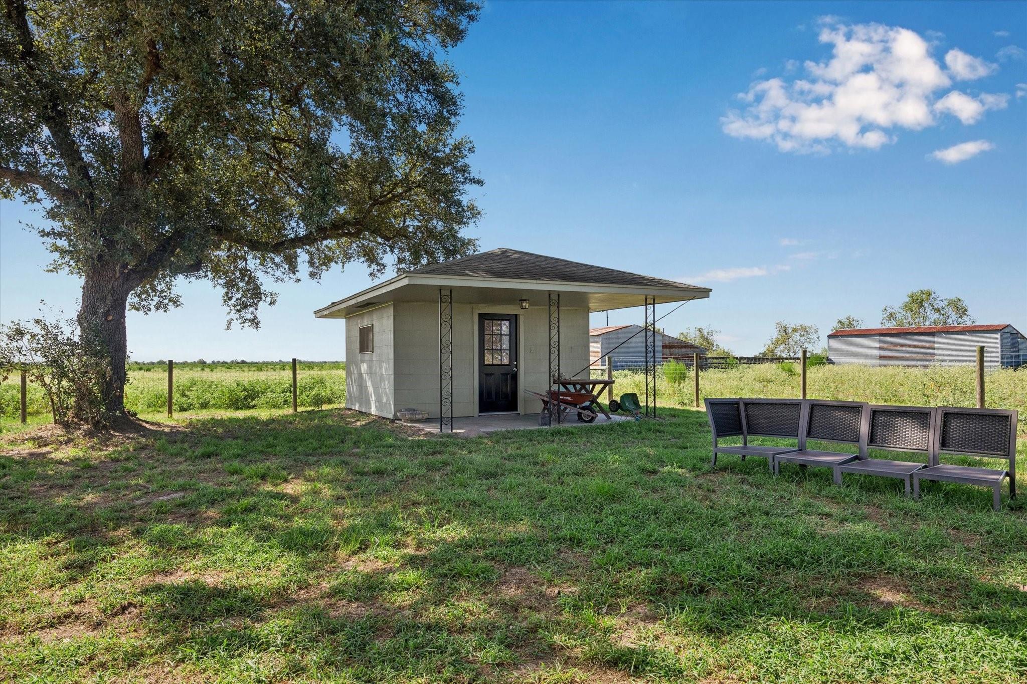 4107 Highway 159 E