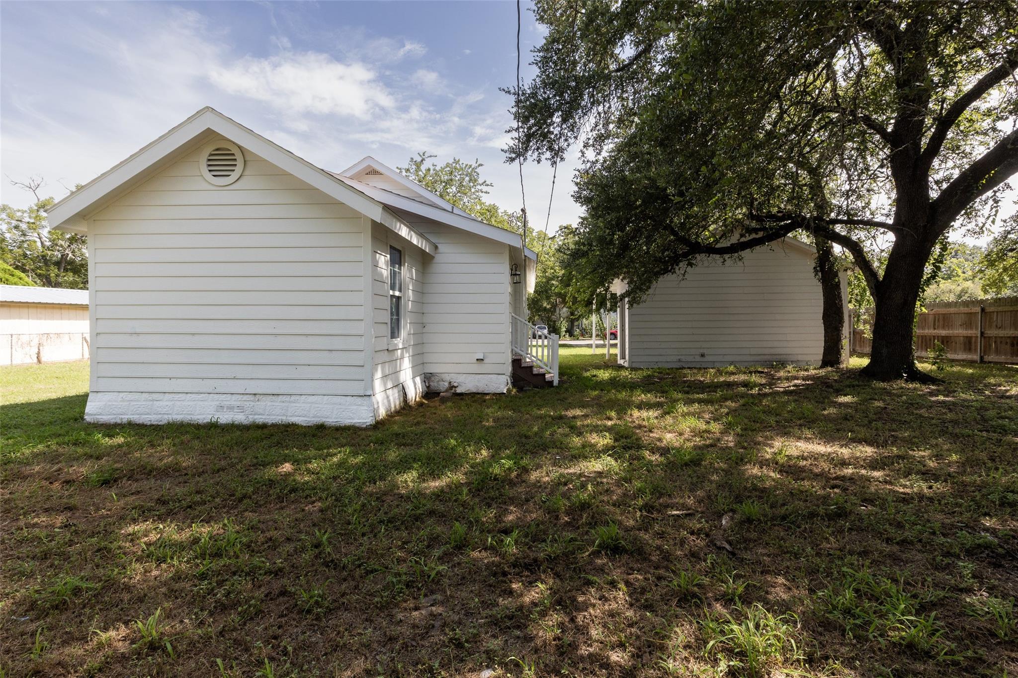 210 W Grange Street # B