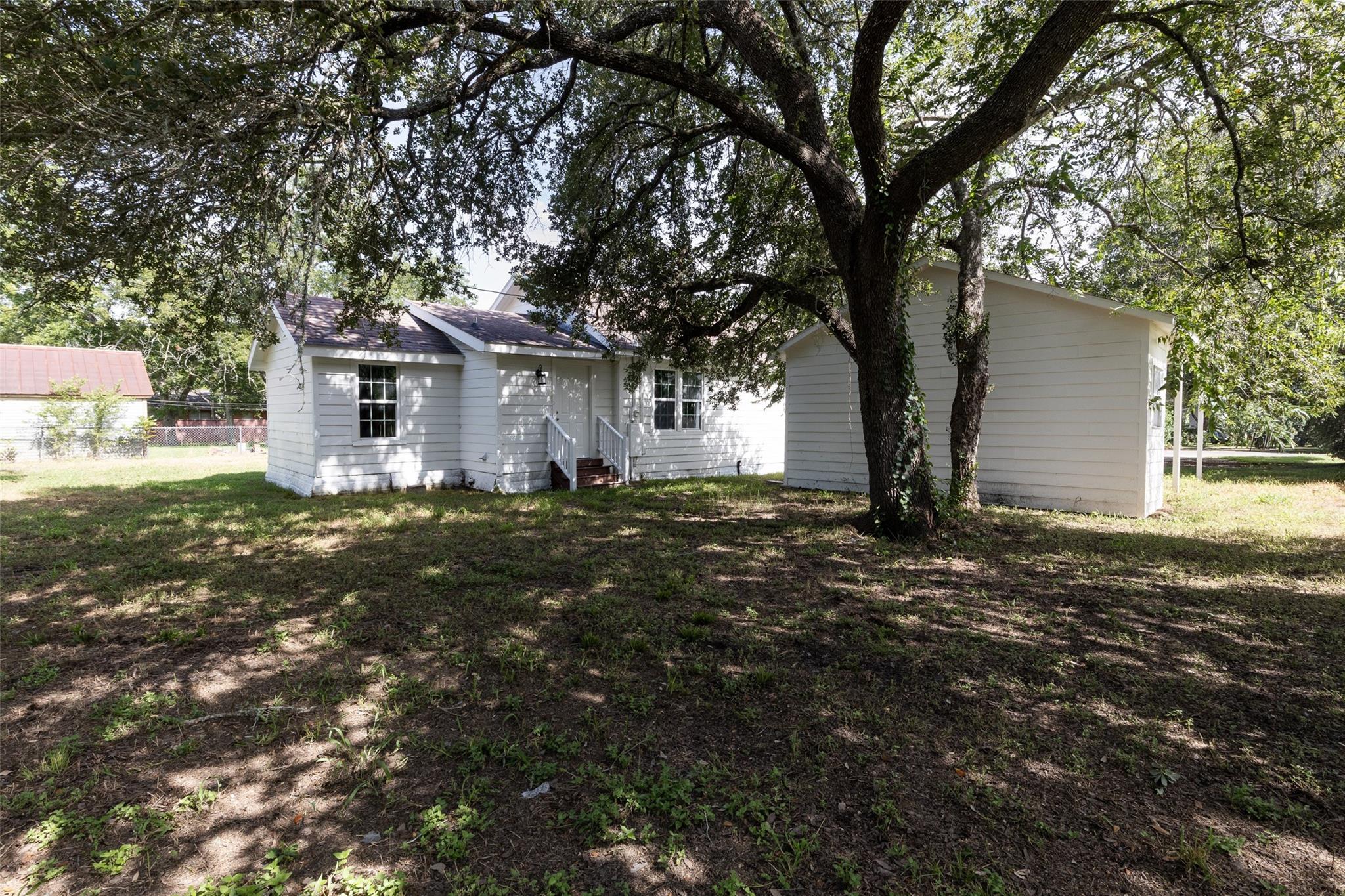 210 W Grange Street # B