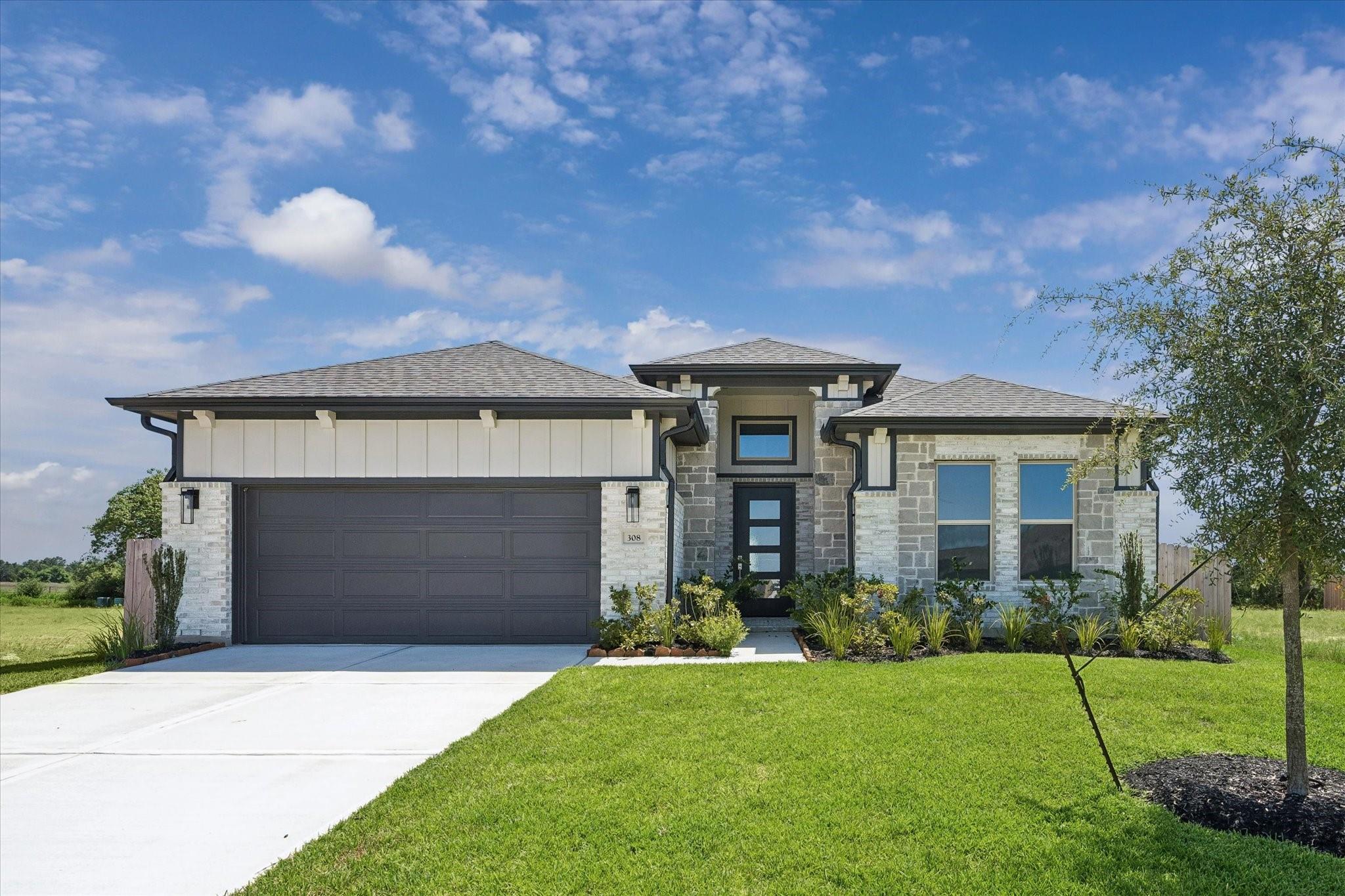 308 Legacy Point Drive