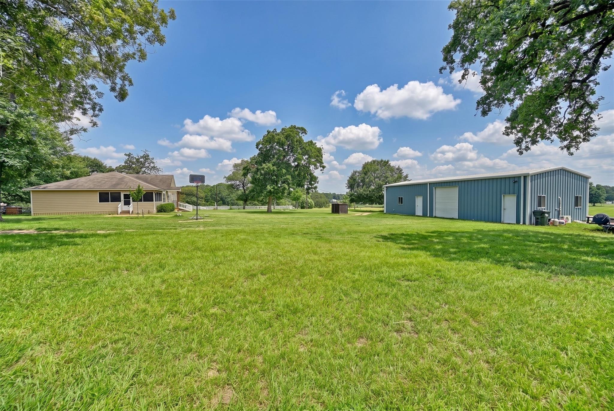 16292 Sycamore Rd