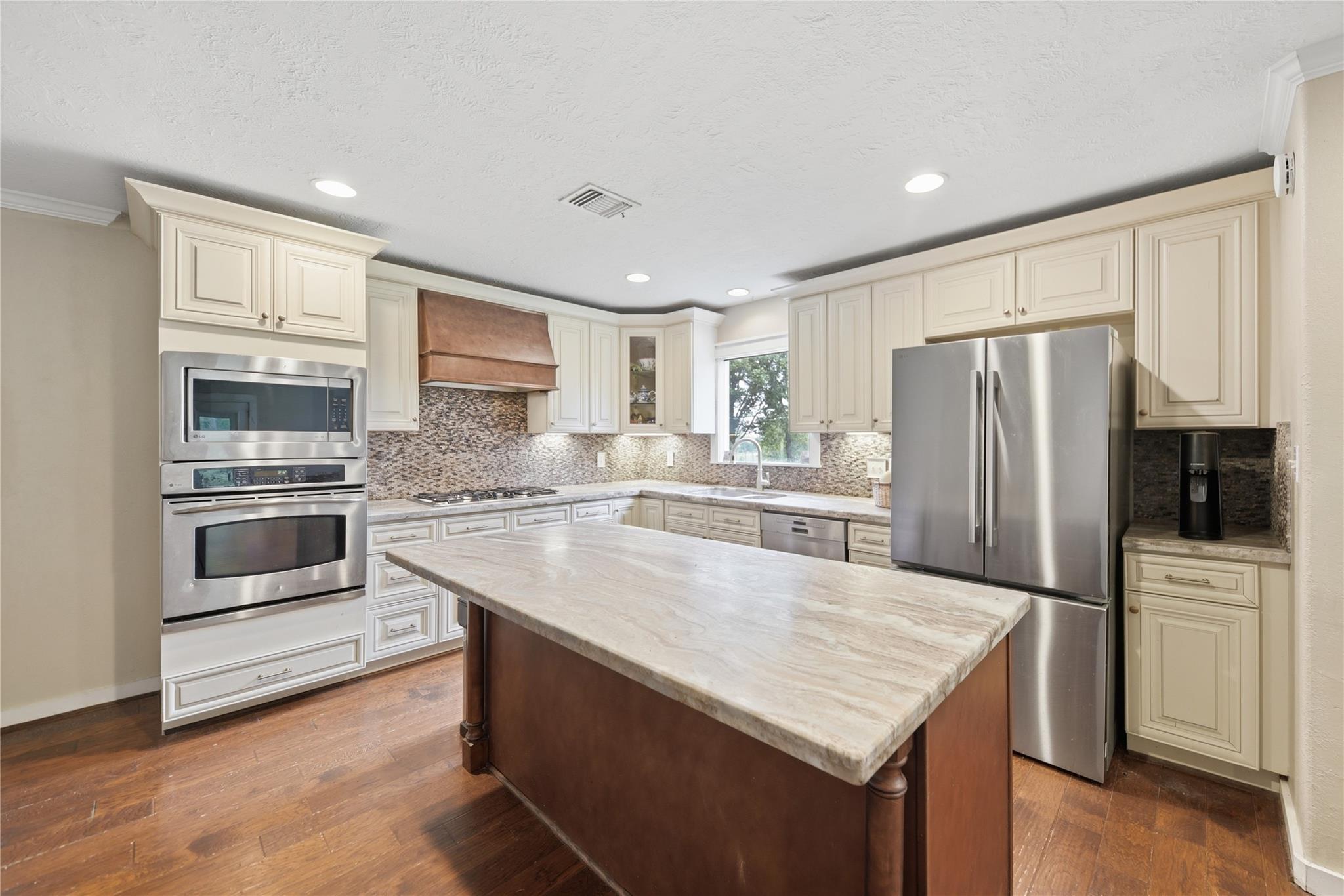 16292 Sycamore Rd