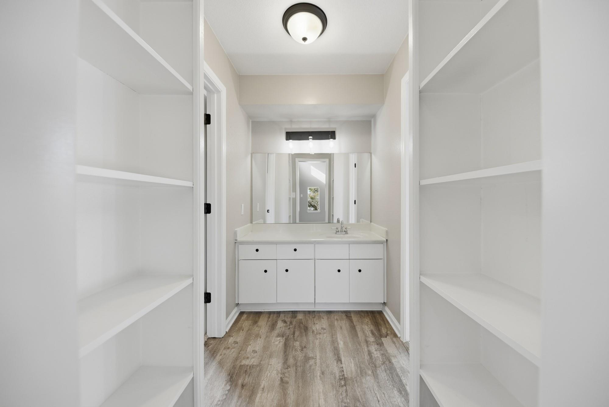 11502 Bellerive Drive