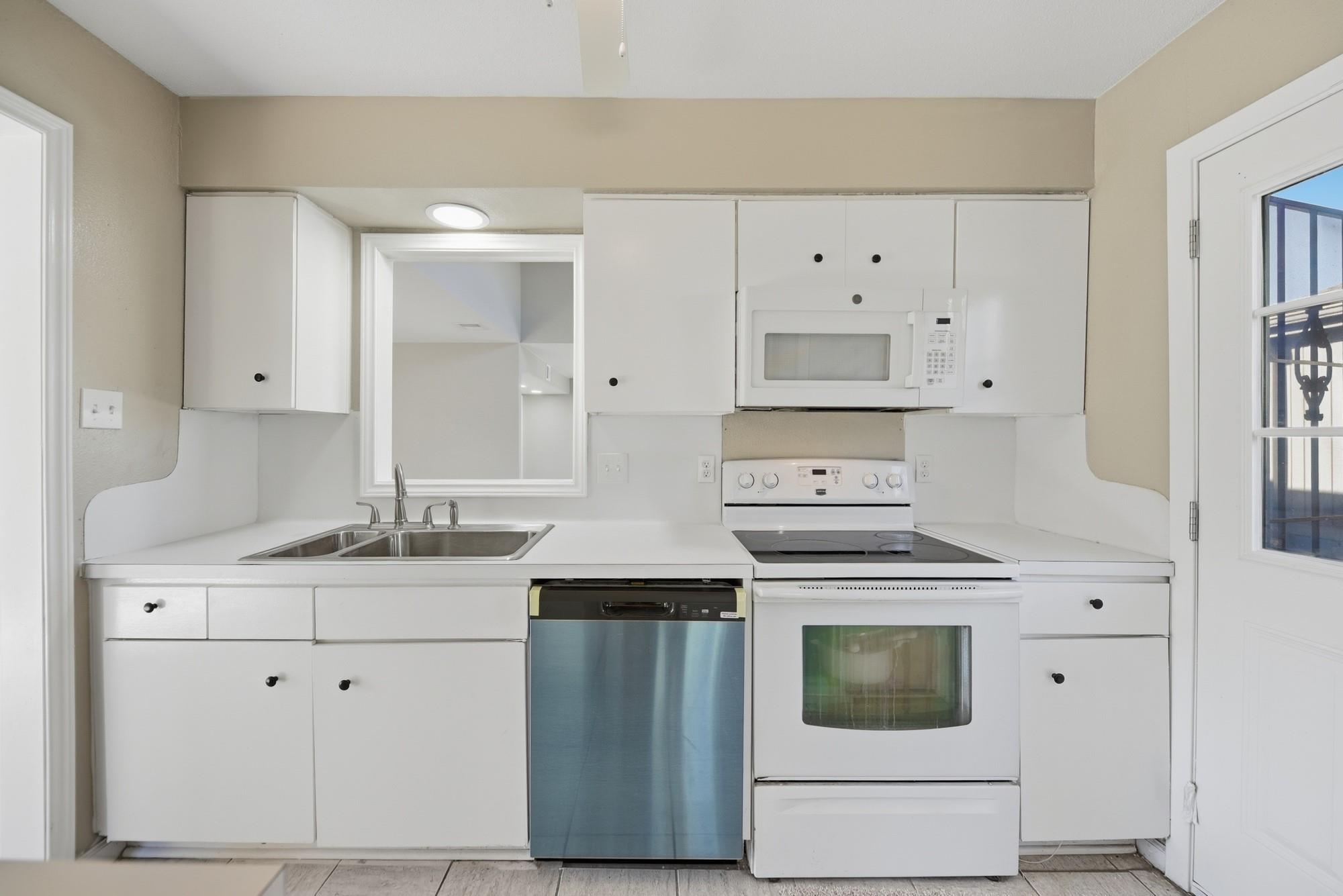 11502 Bellerive Drive