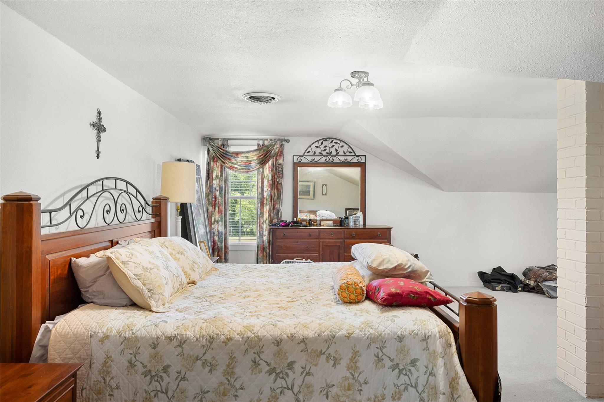 6541 Eagle Nest Acres Drive